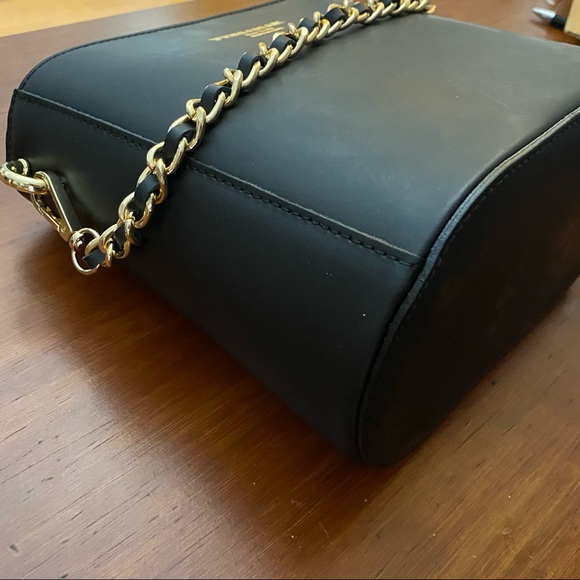 Persaman New York Leather Crossbody Bag - Picture 7 of 16